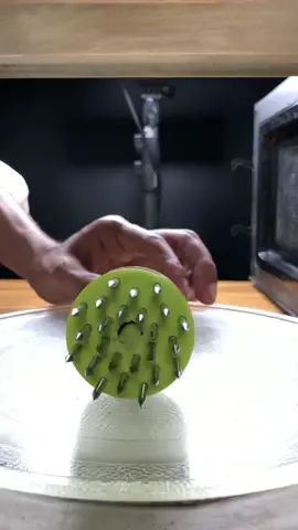 Microwave Vs Meat Hole Puncher #microwave #microwavechallenge #scienceexperiments #asmr #satisfyingvideos 