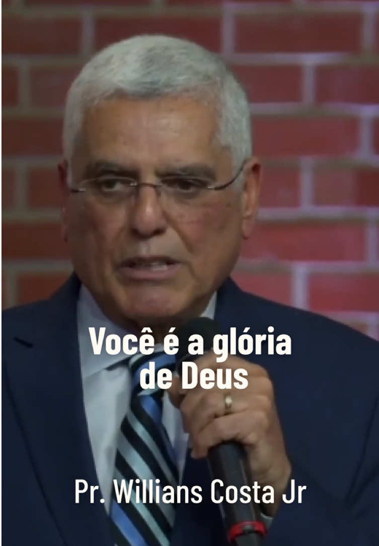 Você não é obra do acaso: é a glória de Deus! 💎 Viva como quem carrega o amor de Jesus. #IdentidadeEmCristo #FilhoDoRei
