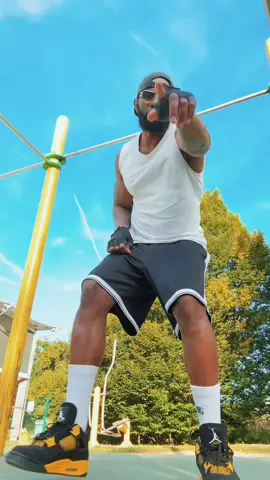 Séance d’aujourd’hui, merci pour votre soutien. N’hésitez pas à vous abonner on est ensemble ici c’est Tony Cazal #workoutmotivation #muscleup #sportstiktok #energy #visionnaire .       😉💪🏾
