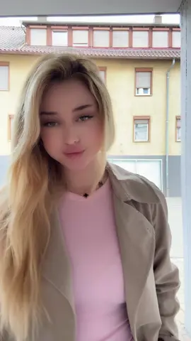 تو نازا نه كه لى دلالي نازنينى😝#foryou #fyp #CapCut #شعب_الصيني_ماله_حل😂😂 #explore 