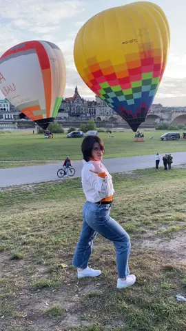 Lust auf eine 01099 Choreo zu „so heiß“ die jeder mittanzen kann? 🤗  #01099 #01099istdiefamily #dance #fun 