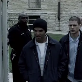 ‏مٌــــتى نقـــدر عـلى فرقاكـم . . .💔👆🏻 #prisonbreak #بريزون_بريك #fyp 
