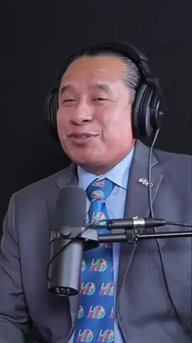 RED FLAG alert! 🚩 Is someone rushing you into a HUGE decision? 🤔 Listen up! You might regret it later… Wait for it! 👀 #lifelessons #redflags #bigdecisions #dontrush #listenup