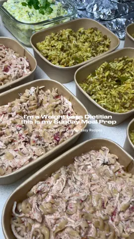 Meal prep line up this week: Sheet pan breakfast burritos Egg salad Loobia polo (persian green bean rice) Tomato basil chicken pasta Recipes will be posted this week! Make sure you’re following me so you don’t miss it! What do you wanna see first? Let me know in the comments. 🤗  #weightlossmealprepideas #mealprepforweightloss #highproteinmealprep #dietitianmeals #mealprepideas 
