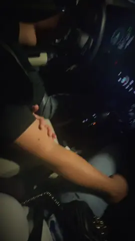 The way he holds me! 💙 #chicago #nightdriving #love #safe