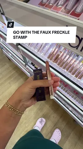 Go with the faux freckle stamp bundle! #gowiththefauxfrecklestamp #frecklestamp #tartecosmetics @tarte cosmetics 