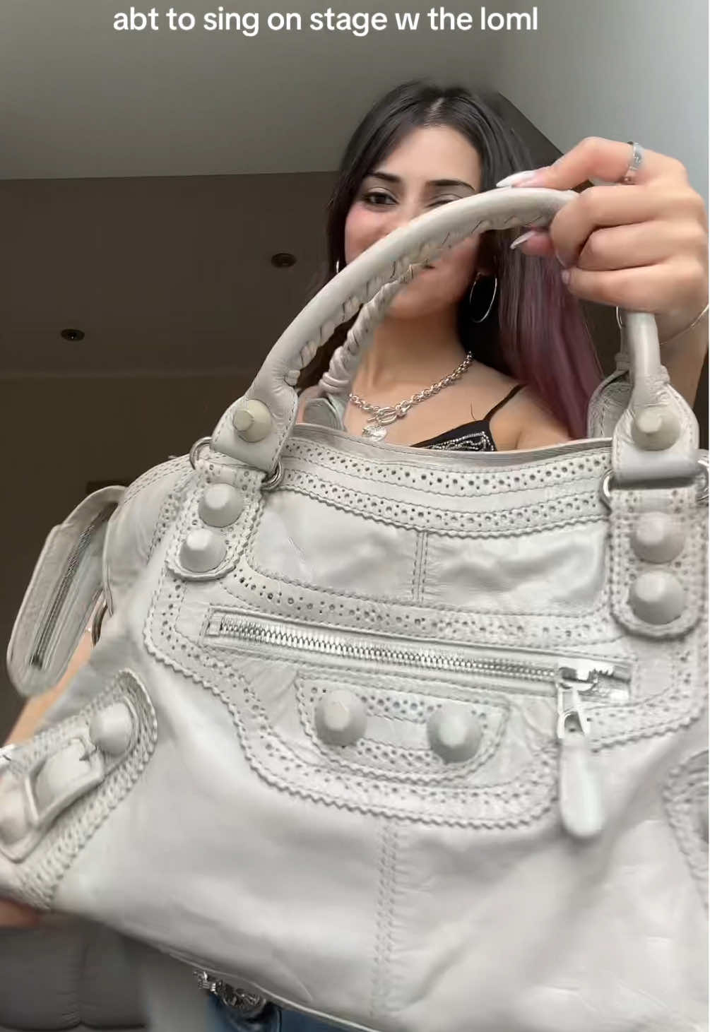 i would HATE to be my opp bc i just keep winning LOOOOOL #balenciaga #citybag 