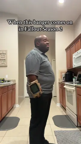 Had to recreate my first video from my old account @FalloutVaultDancer #fallout #dance #tunes #falloutmemes 