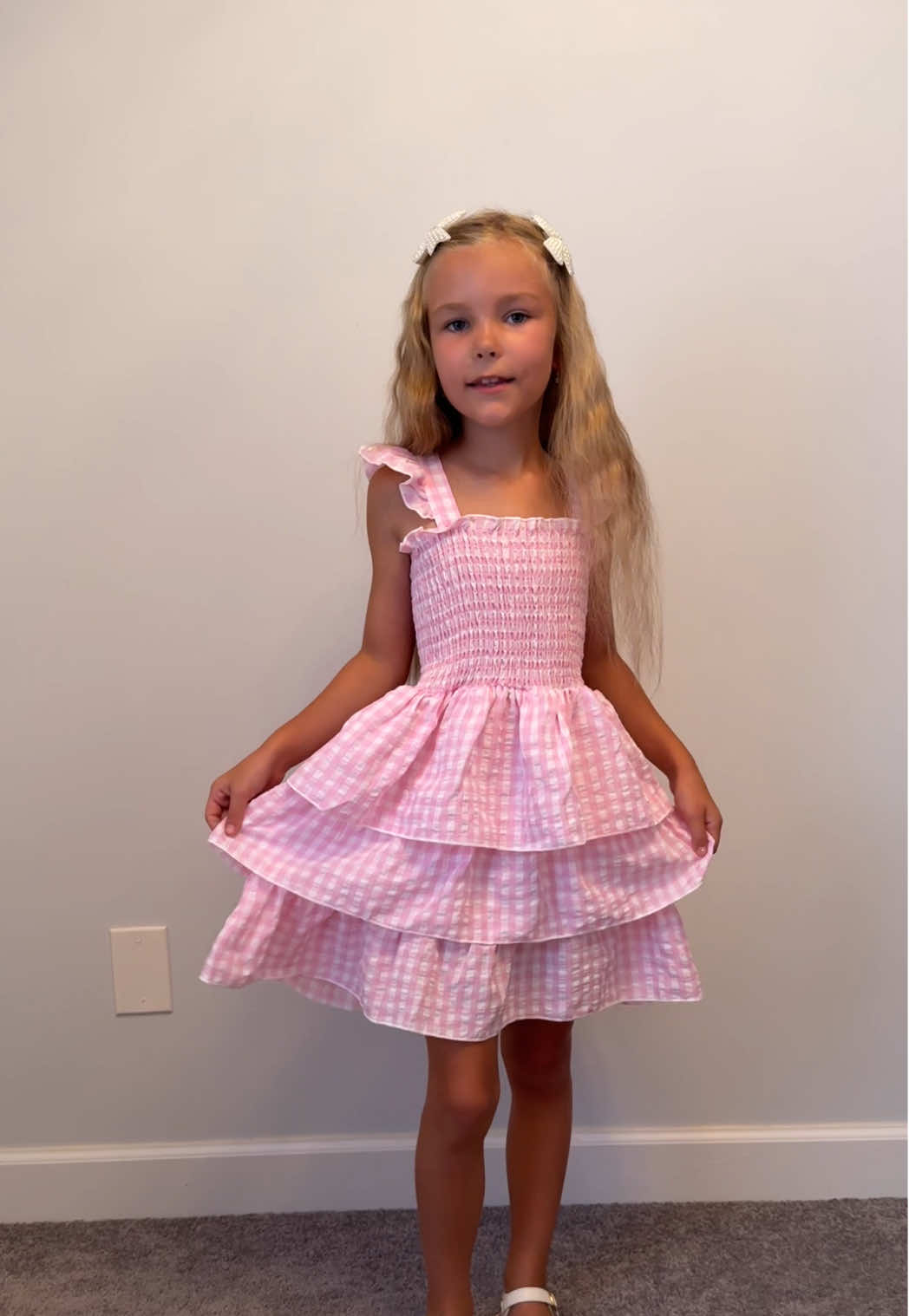 This dress is giving cupcake princess vibes 🧁✨ Fluffy, light, and sooo comfy — perfect for every occasion! 🎀 I love how soft and dreamy it feels… definitely a must-have from Kid Era @Kid Era 