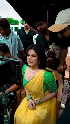 shooting time😱🥰♥️ #foryou #foryoupage #bollywood #zareenkhan #standwithkasmir #zareen_khan25 