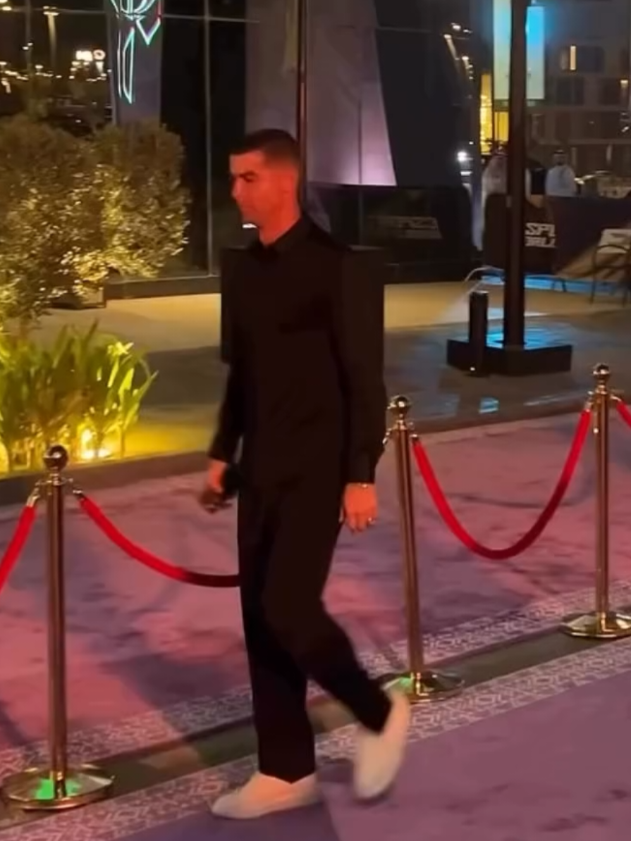 cristiano ronaldo arriving at the esports award ceremony #georginarodriguez #cristiano #foryoupage #fyp 
