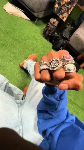 @The R&B Party SL🇸🇱 #streetwear #shootday #behindthescenes #model #sierraleonetiktok🇸🇱 