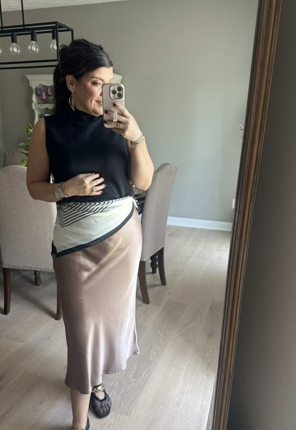 What does Style Made Simple mean?  #StyledByChristy #AgeRedefined #WearYourConfidence #StyleMadeSimple #WardrobeStylist 