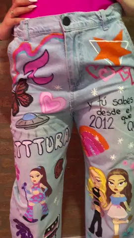 ya tenes tu oufit para #futttura ?🩷 si te interesa un diseño personalizado podes hablarme por priv o por mi nuevo ig: lienzo.urbanoo 🫶🏻 #tini #cupido 