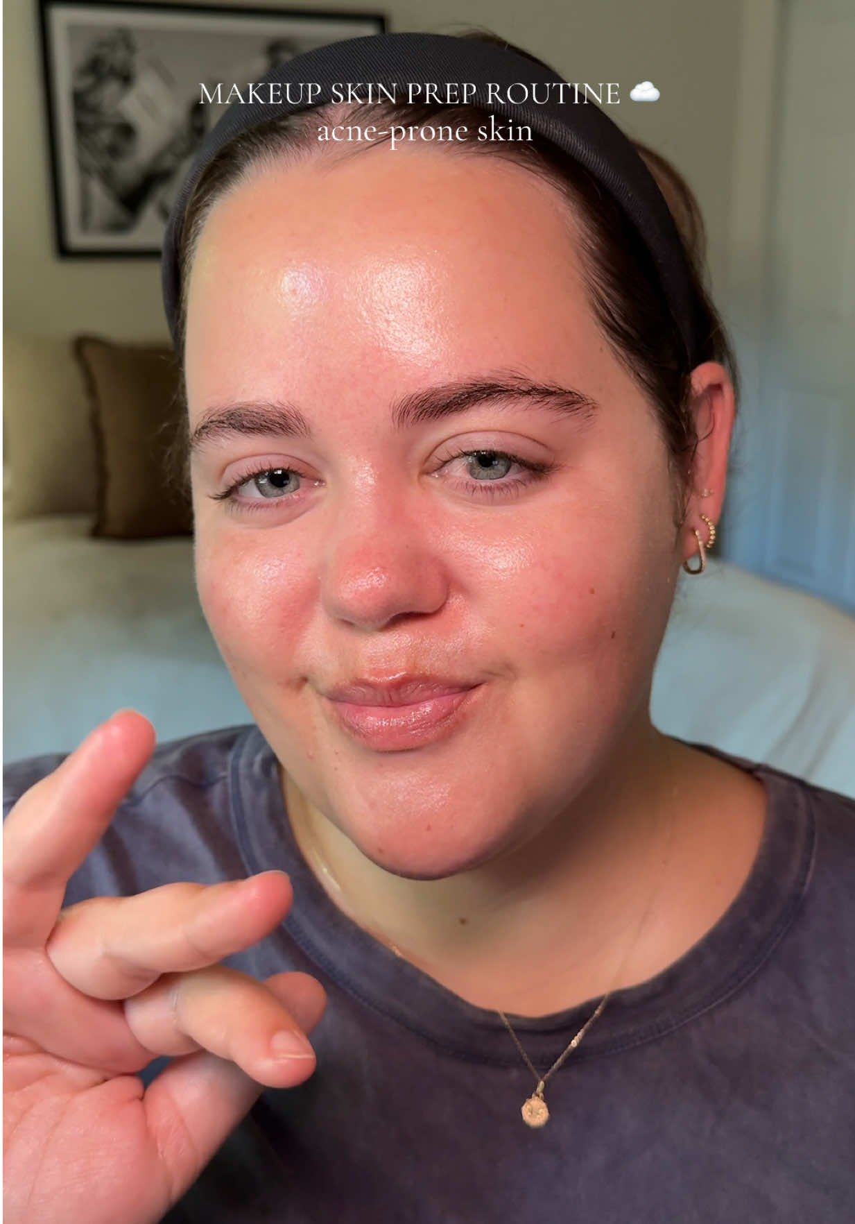 Skin is prepped and ready for makeup ✨ @Innisfree US vitamin c toner pads @Honeydew Labs face mist @anua_global milky toner @e.l.f. Cosmetics thirst burst drops Anua daily lotion Elf woah glow SPF #skinprep #makeupskincare #skinprepformakeup #acneproneskin #skincareroutine 