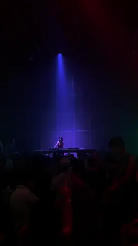 DJ @Zeke #pioneer #pioneerdj #club #Night #djremix 