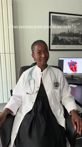 Baby doctor 😇👶 vous me donnez quel âge ?  . . . #medstudent #etudiantmedecine #melaninmagic #blackdoctors #doctorsoftiktok 