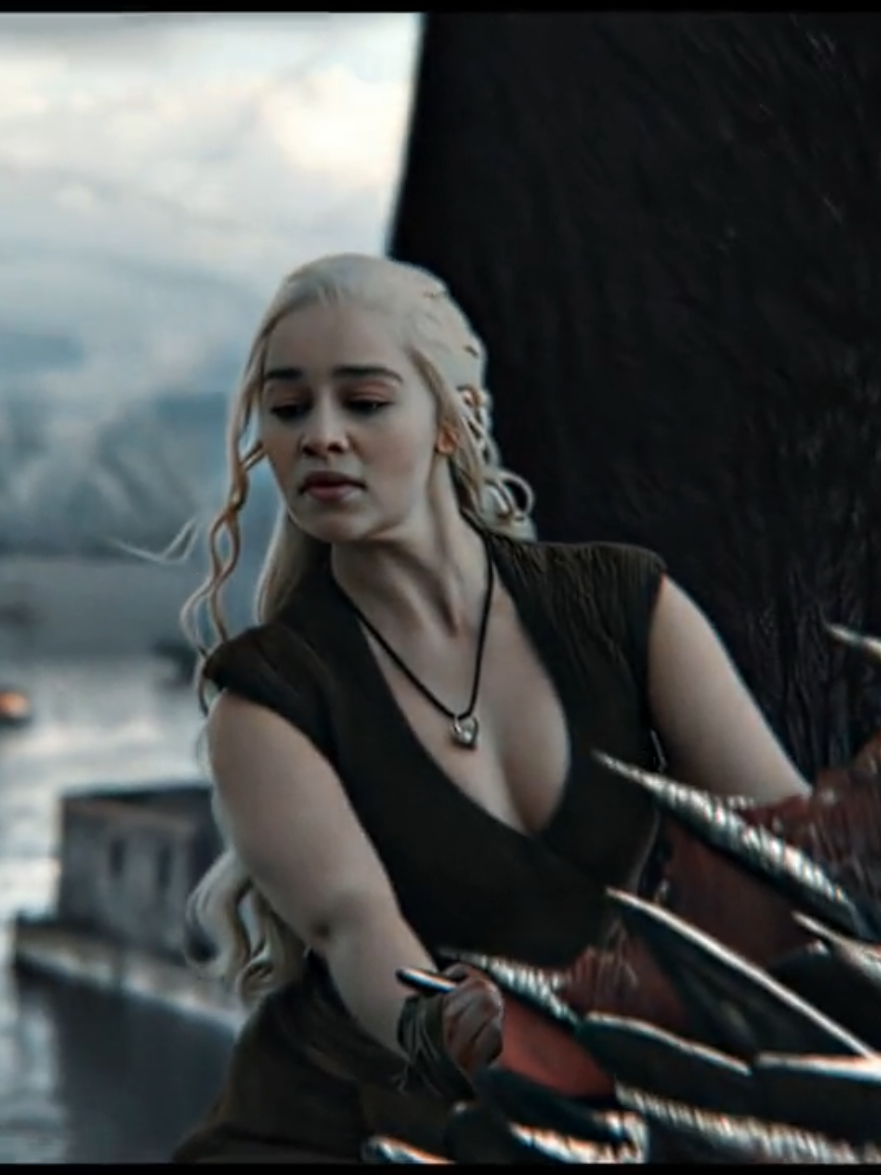 Quality in bio #daenerystargaryen #motherofdragons #gameofthrones #paulatreides #anakinskywalker 