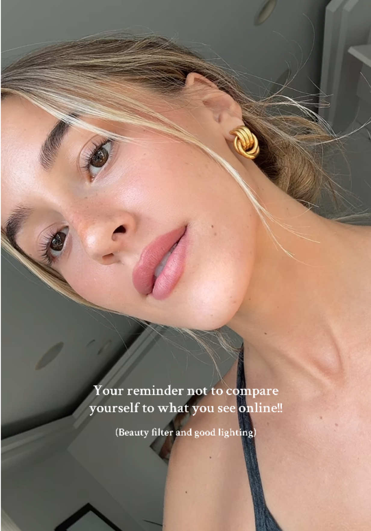 Normalize skins natural texture and creasing !! Not everyone has glass skin and that’s OKAYYY🥰🫶🏼 #skin 