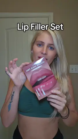 Its a yes for me #lipfiller #biggerlipshack #overlinelips 