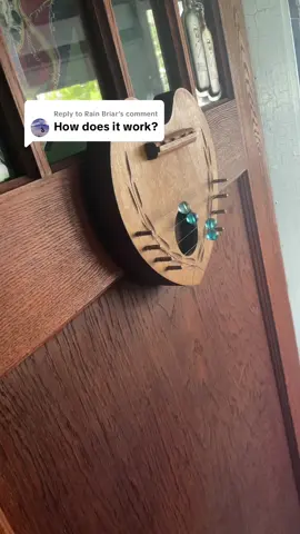 Replying to @Rain Briar  I love my door harp so much. When I got it, it had wooden beads and two broken threads, so I re threaded it and added some glass beads I had laying around. I’m sure the wooden beads would make a different sound, but I really like it. 