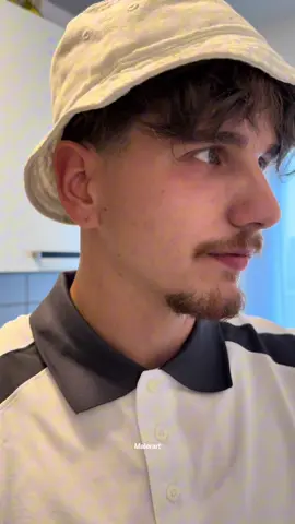 🔐 11 Jahre Erfahrung in 60 Sekunden 🎨 Bleib bis zum Ende ✅ Hot Water Lifehack 💧 . #LifeHack #maler #painter #fyp #DIY