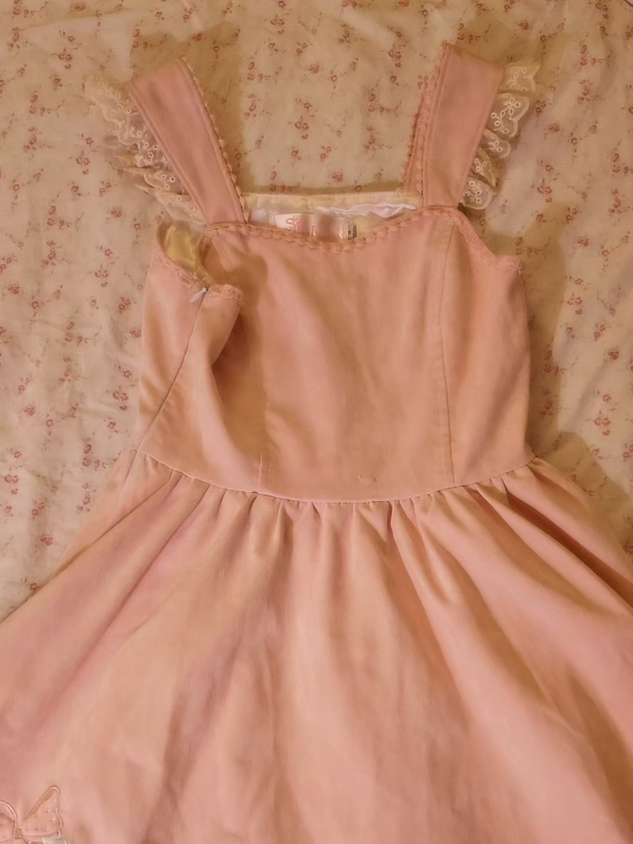 it's so cute omg I can't wait to use it for when it gets cold!! I got it from mercari but I believe it's a taobao brand!!  #foryoupage #lolita #sweetlolita #himekaji #fashion 