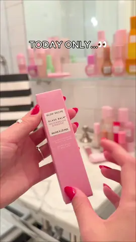✨25% off ALL Glow Recipe✨ on the @sephora app… but only for TODAY 👀 Head to the Sephora app to stock up now 💖 #glowrecipe #sephora #sephorahaul 
