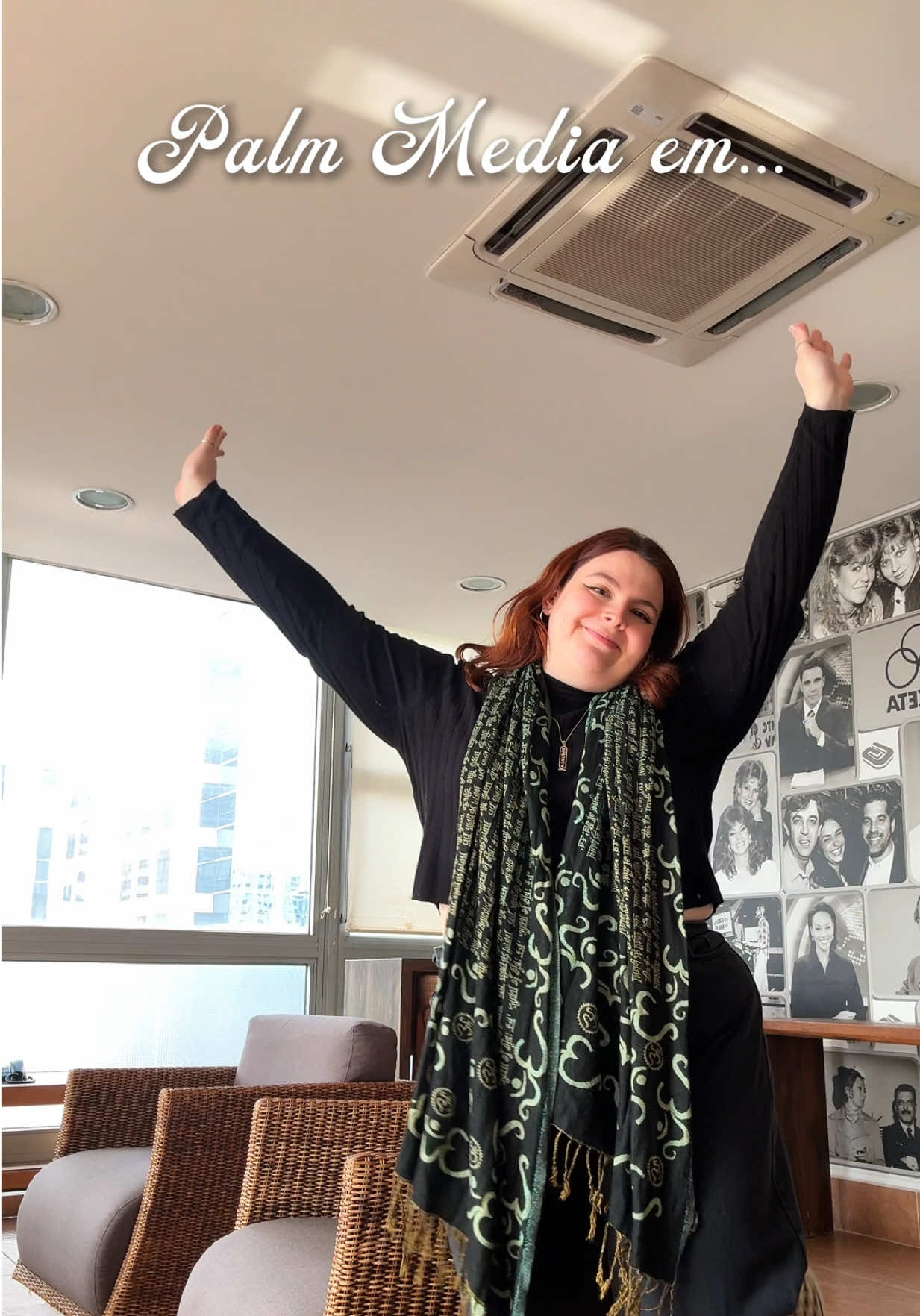 ✨ Um dia daqueles que mostram o porquê a gente ama o que faz! Acompanhamos nossa cliente @caroldoher nos bastidores da TV Gazeta 🎥📺 e foi incrível ver de perto todo o processo, da preparação ao momento no ar. É sobre parceria, confiança e colocar a marca no lugar que ela merece estar. 🚀 E aí, bora levar sua história mais longe também? #fyp #filmmaker #producaodeconteudo 