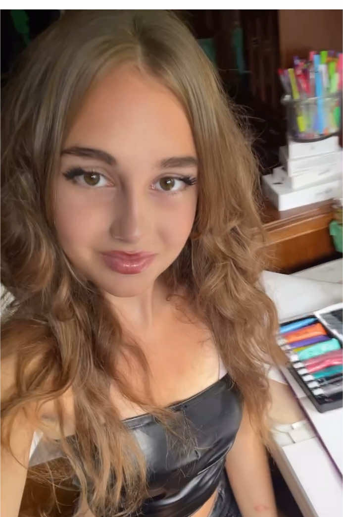 Yes my belly button piercing is fake😔#fyp #lypsinc #tiktok #like #foryoupage #makeup #bored 
