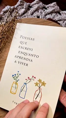conversem gente, conversem 👏🤍. e se você quer ler mais, meu livro está em promoção por aqui  #fy #poesia 