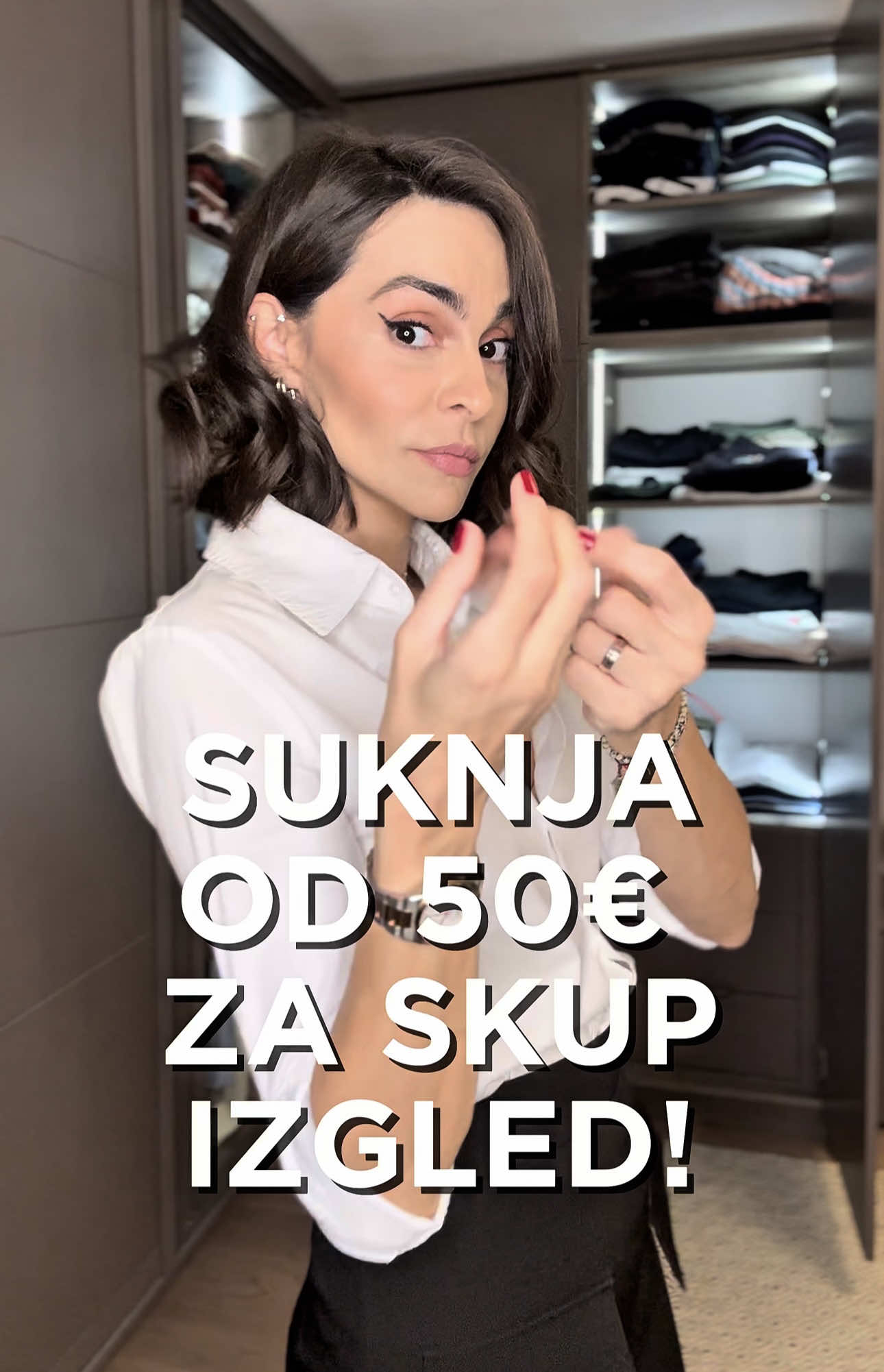 Nedostaje mi još pola metra kose da se ubacim u ulogu Mortiše Adams😂 … i da ponovim još jednom- ne mora mnogo da košta da bi izgledalo dobro i skupo😉 Kao i uvek, primenila sam sva ona moja pravila kako kombinujem stvari i mislim da nije ispalo loše✨ •suknja @blondyserbia  •košulja @ballary.rs  •ogrlice @cosodesign  •torba Massimo Dutti •siva bluza Massimo Dutti  •sive patike @Massimo Dutti  •bež bluza @H&M  Baš me zanima šta mislite, koji je outfit najbolji? . . . #fashion #outfit #outfits #outfittoday #grwm                  