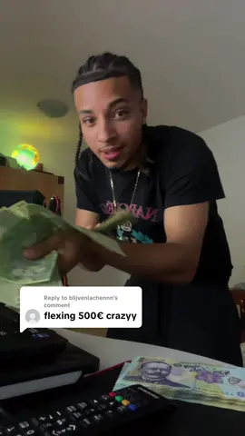 Replying to @blijvenlachennn sunt eu e george stilu calugarit