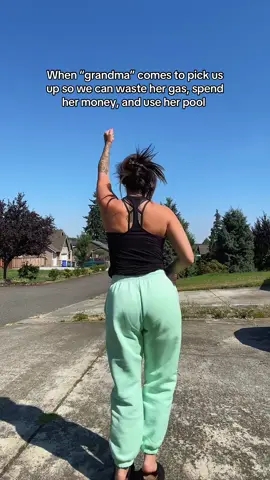 In this economy… I’ll take what I can get lol 😆 Sunday funday #singlemom #humor #humor #momof3 #sundayfunday 