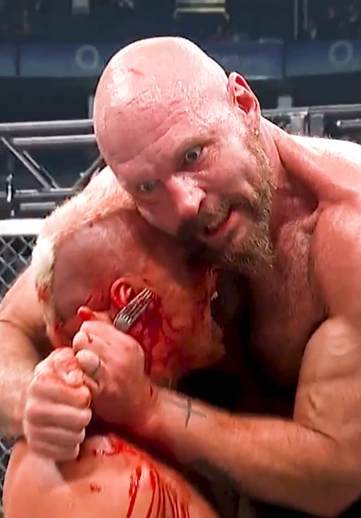Jon Moxley attacks Darby Allin's ear with a fork! 🤯 Watch #ForbiddenDoor on PPV right now!