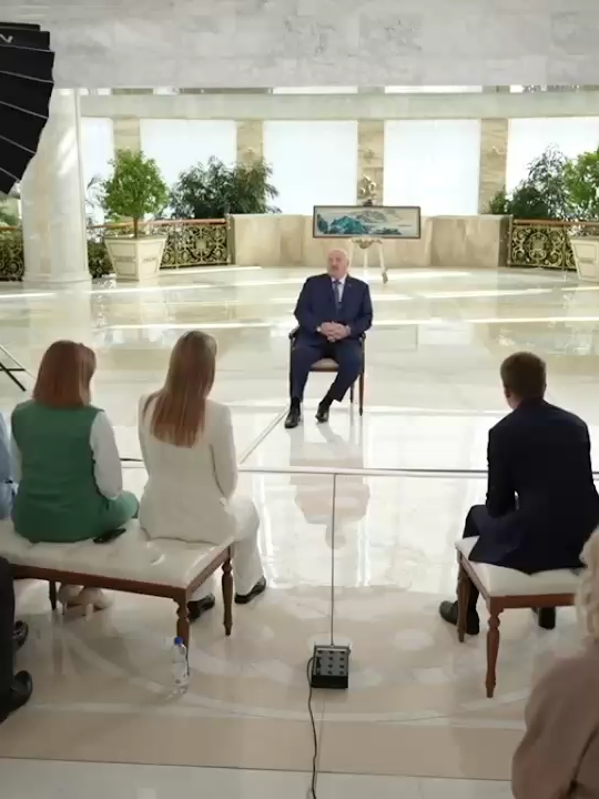 22.08.2025 Президент Беларуси Лукашенко дал интервью СМИ #репост #новости #новини #news #украина #україна #ukraine #зеленский #зеленський #зе #война #війна #war #зсу #рекомендации #рекомендації #прессконференция #беларусь #лукашенко