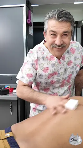 📍Gözlerini kapat, sadece hisset… 💆‍♂️ Parmakların ritmiyle gelen huzuru keşfet! 🎧 Kulaklığını tak, rahatlamanın derinliğine yolculuk et. 👉 Sen en çok hangi anında ASMR izliyorsun? 💬 Kaydet, paylaş, huzuru yanında taşı! ⸻@The Shave Factory  #ASMRRelaxation #HeadMassageASMR #ScalpTingles #SleepSounds #StressFreeZone          Reklam