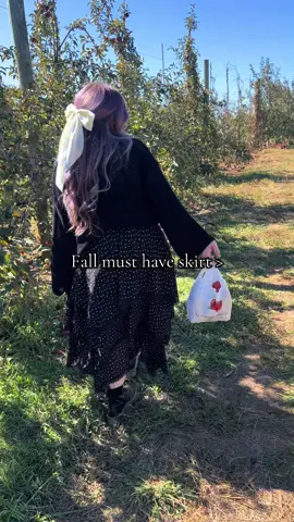 Obsessed with this video and this skirt 🤍 #midsize #outfitinspo #forthegirls 