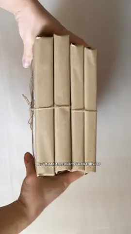 Here are some of the products shown: 📖 Blind Date with a Book Series x 2 (Dark Romance SEs) 📖 Blind Date with a Book & Dragon (MM Romantasy Series) 📖 Blind Date with a Book x3 (Regular edition) . . . #BookTok #bookunboxing #bookworm #lemonhoneyco #lemonhoneycrafts 