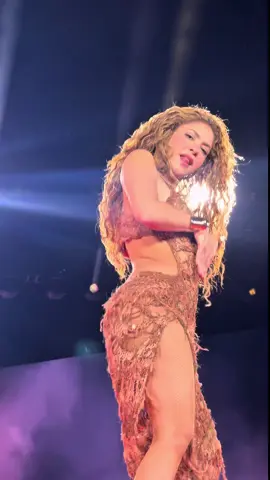 Shakira! 💃🔥 #Shakira #ShakiraEnMéxico #ShakiraLive #ShakiraTour2025 #ShakiraChallenge @Shakira 