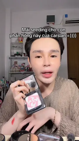 Carslan hồng chân ái hihi