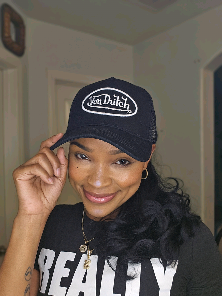 cute black adjustable hat 😍✅️