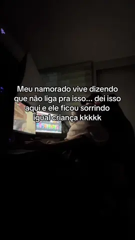 Diz que não liga pra presente... dei isso aqui de 12 conto e ele amou. Super recomendo amigas, compensa 🥰 #fyy