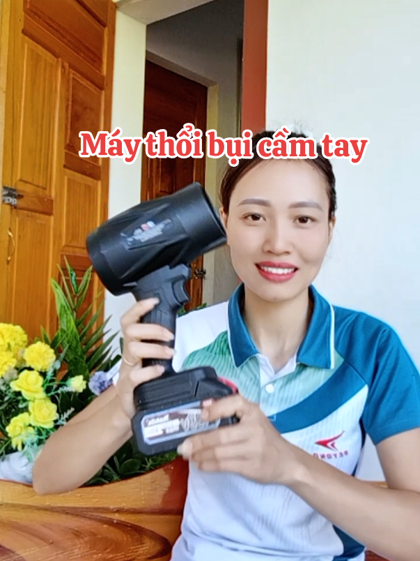 dọn dẹp vừa nhanh chóng vừa tiện lợi thổi đến đâu là sạch lên đấy chính là nhờ em máy thổi bụi cầm tay này#maythoibuicamtay #maythoiphanlucbfj #maythoiphanluc #phamha2 