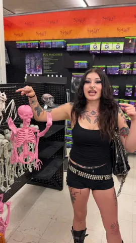 Erm I think I’m really liking this spirit Halloween #halloween #spirithalloween #goth 