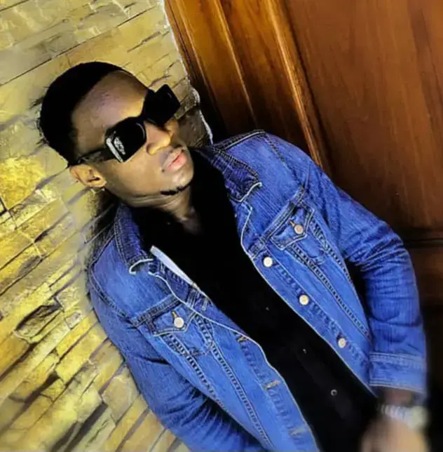 Oly Haiti (real name Paul Oliver Anderson) is a young Haitian singer, songwriter, dancer, and entrepreneur born on January 23, 2008,  Passionate about the arts since childhood, he began singing, dancing, and acting at the age of five. Highly motivated and competitive, he has participated in several local contests and performances. Oly Haiti is known for blending rap, hip-hop, and R&B in his music style. He works independently without a team, using platforms like *Banlab* for his productions. Despite his young age, he has released several tracks that have been well received across various music platforms. Notable works include:   - It Lan Ap Vini (Remix)   - Très Bientôt* (single)   Oly Haiti continues to develop his artistic universe while learning English and maintaining his entrepreneurial spirit. His music is available on multiple streaming platforms and social media. Find him here - Official website: [https://olyhaitiofficiel.wordpress.com](https://olyhaitiofficiel.wordpress.com)   - Audiomack: [https://audiomack.com/olyhaiti_official](https://audiomack.com/olyhaiti_official) - SoundCloud: [https://m.soundcloud.com/oly-haiti-official](https://m.soundcloud.com/oly-haiti-official)   - RapFame: [https://rapfame.app/user/olyhaiti_official](https://rapfame.app/user/olyhaiti_official) #OlyhaitiTV #Olyhaiti_official #new_artist #popular #english 
