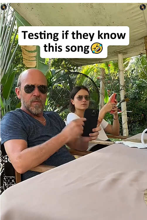 Testing if they know this song 🤣🤪😅😂#couple #family #funny #prank #funnyvideos #funnymoments #fyp #foryou #usa 
