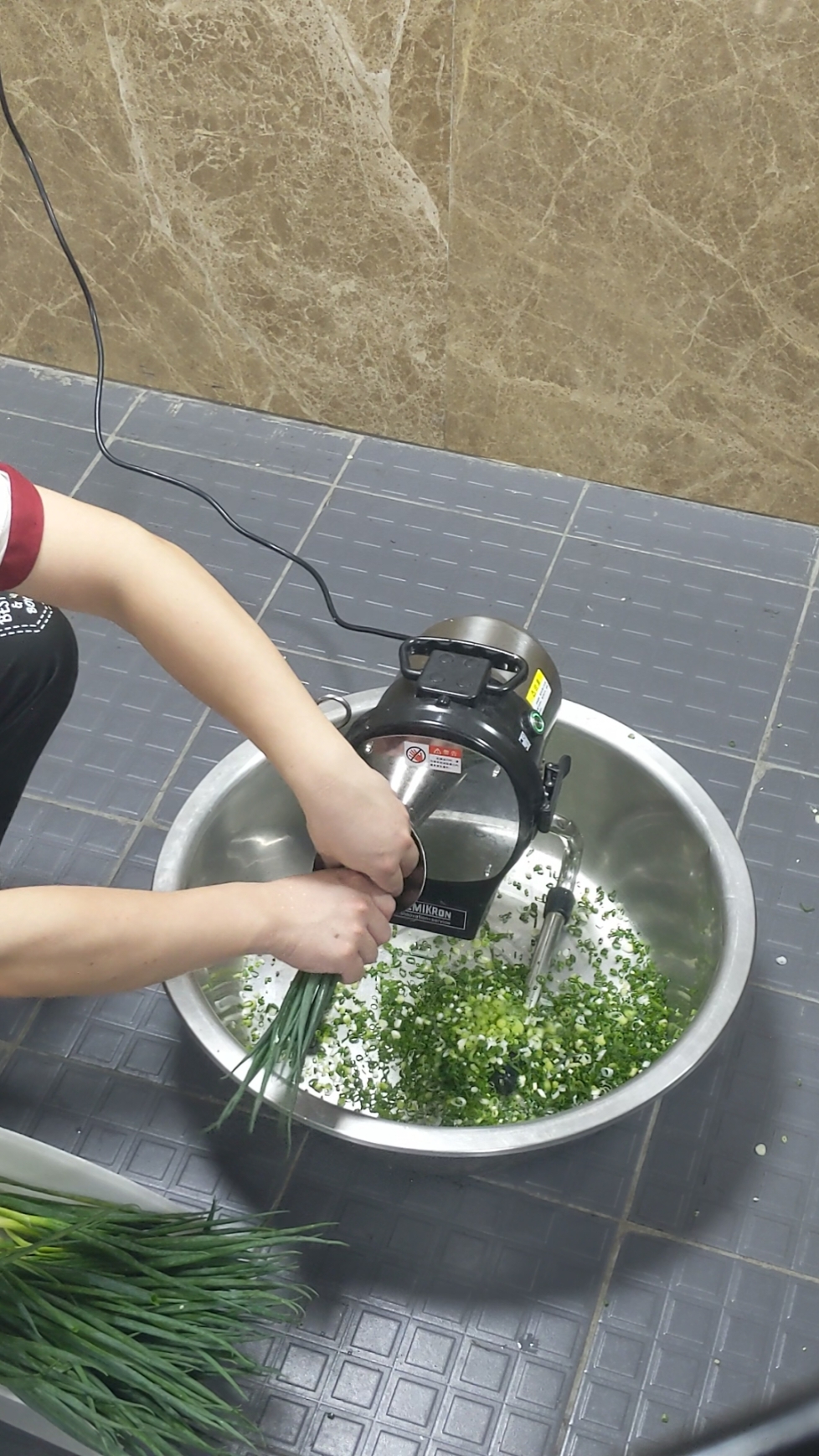 #springonioncutter #automaticvegetablecutter #automaticspringonioncutter #vegetablecutter #自动切葱机 #切葱花机 