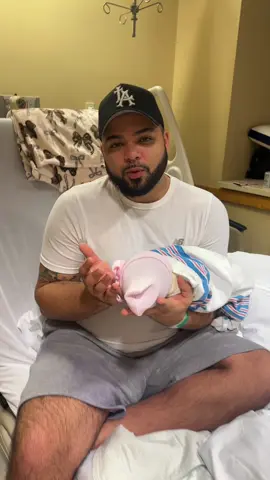 I love my lil family bad ❤️‍🔥 we gon get back to the normal content schedule soon 🙌🏽 #newdad #jayguapo #streamer #fyp #xyzbca 