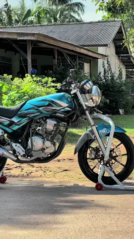 Motor kalian warna apa? #fyp  #cinematicmotor  #scorpio225  #scorpiostylejogja  #promoseruweekend 